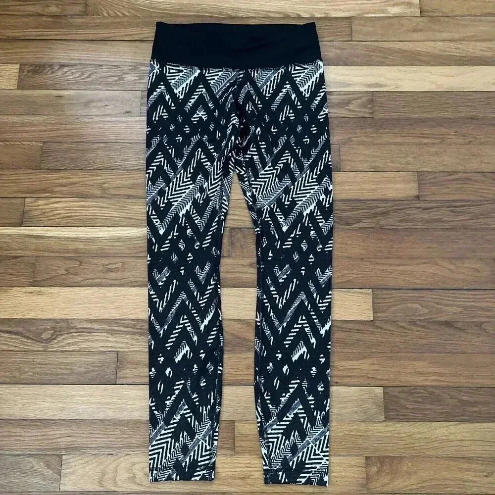 Satva Chaq Womens Legging High-Waisted Black White Tribal Print Yoga Size S